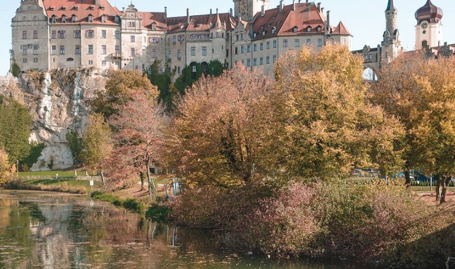 Höhingen Castle, Germany